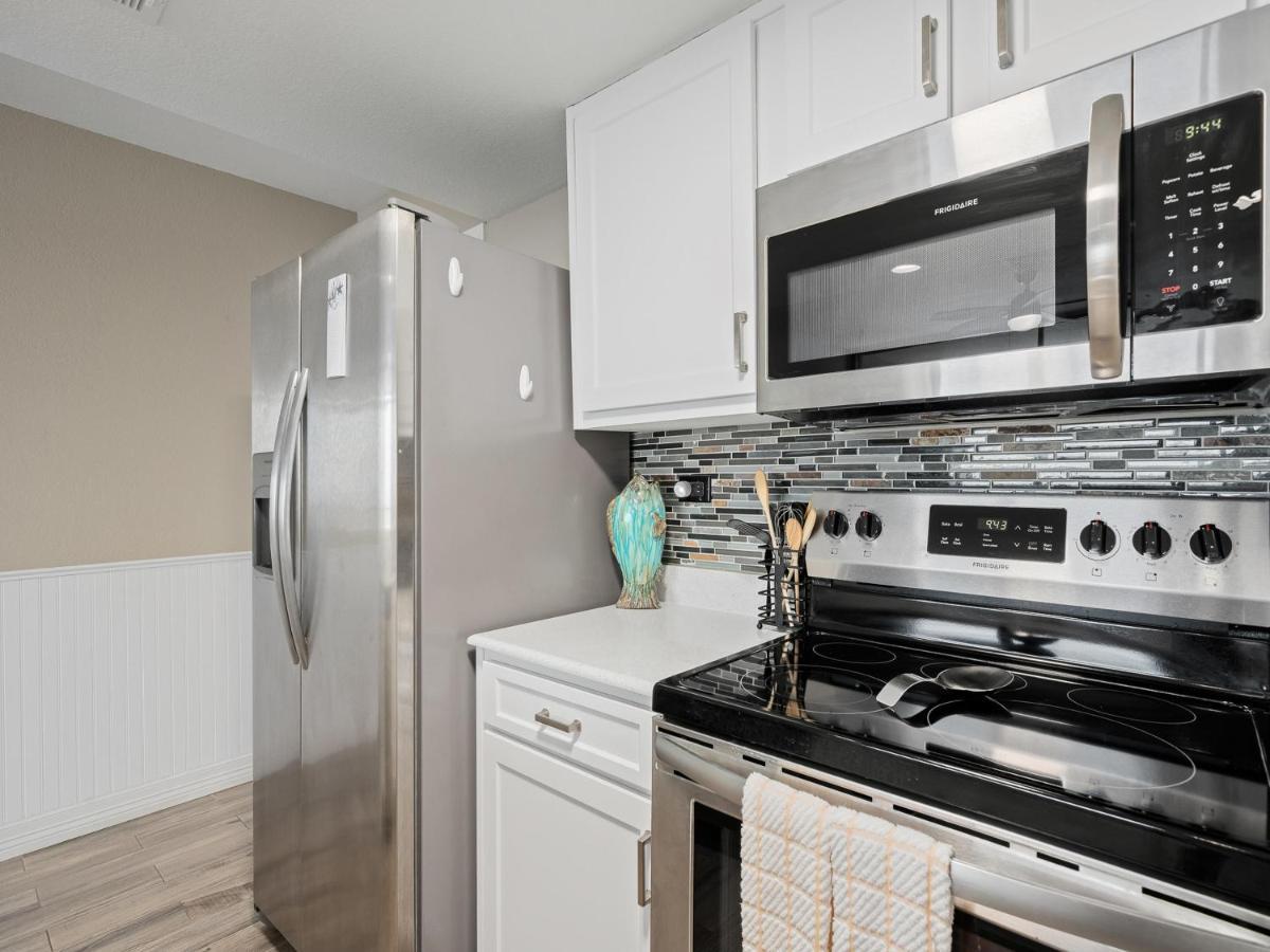 Laguna Reef #205 - La Apartment