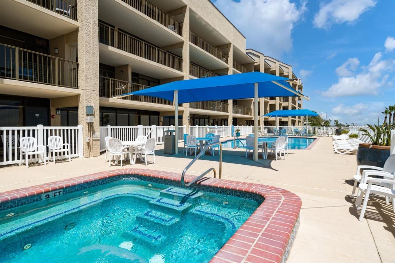 Laguna Reef #205 - La Apartment