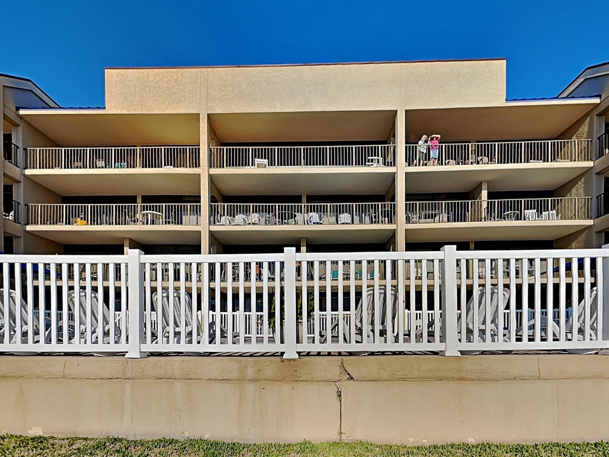 Apartment Laguna Reef #205 - La